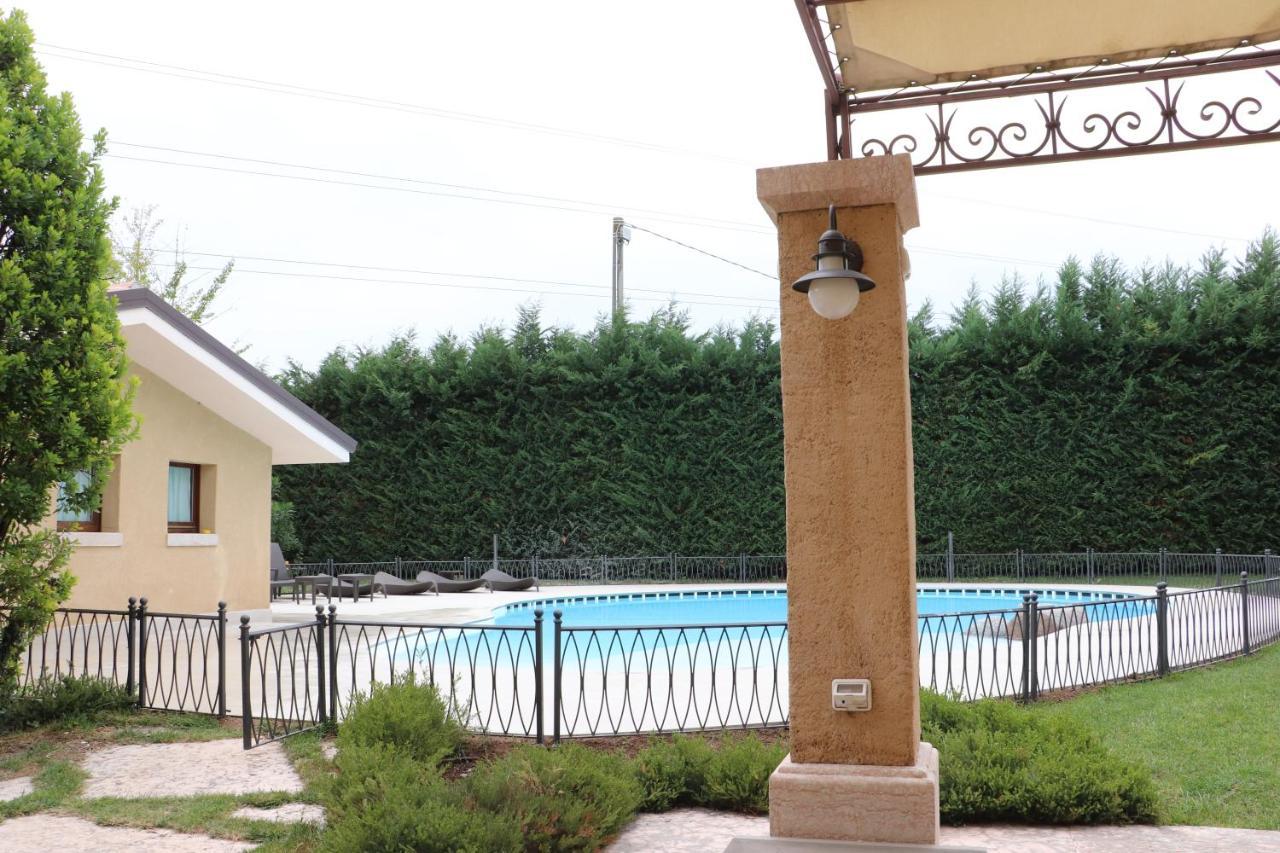 Casale La Meridiana Ponti sul Mincio Luaran gambar